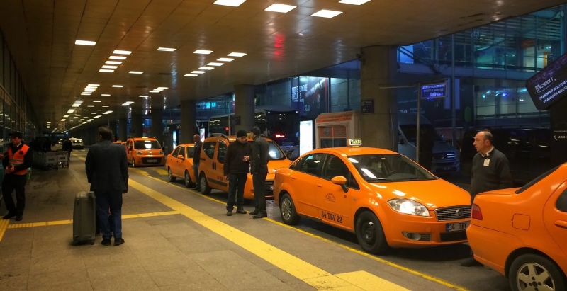 How to Get from Sabiha Gökcen Airport (SAW) to Istanbul Airport (IST) in 2024