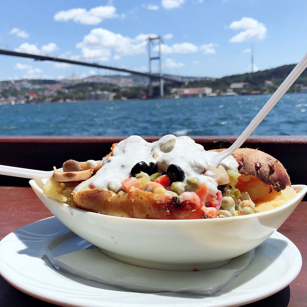 Top 9 Lunch Restaurants in Istanbul We Recommend