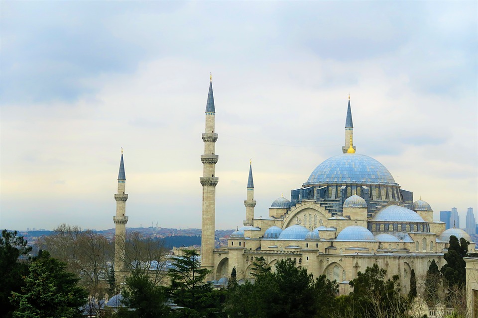 Suleymaniye Mosque – 15 Magnificent Things to Know Before Visiting