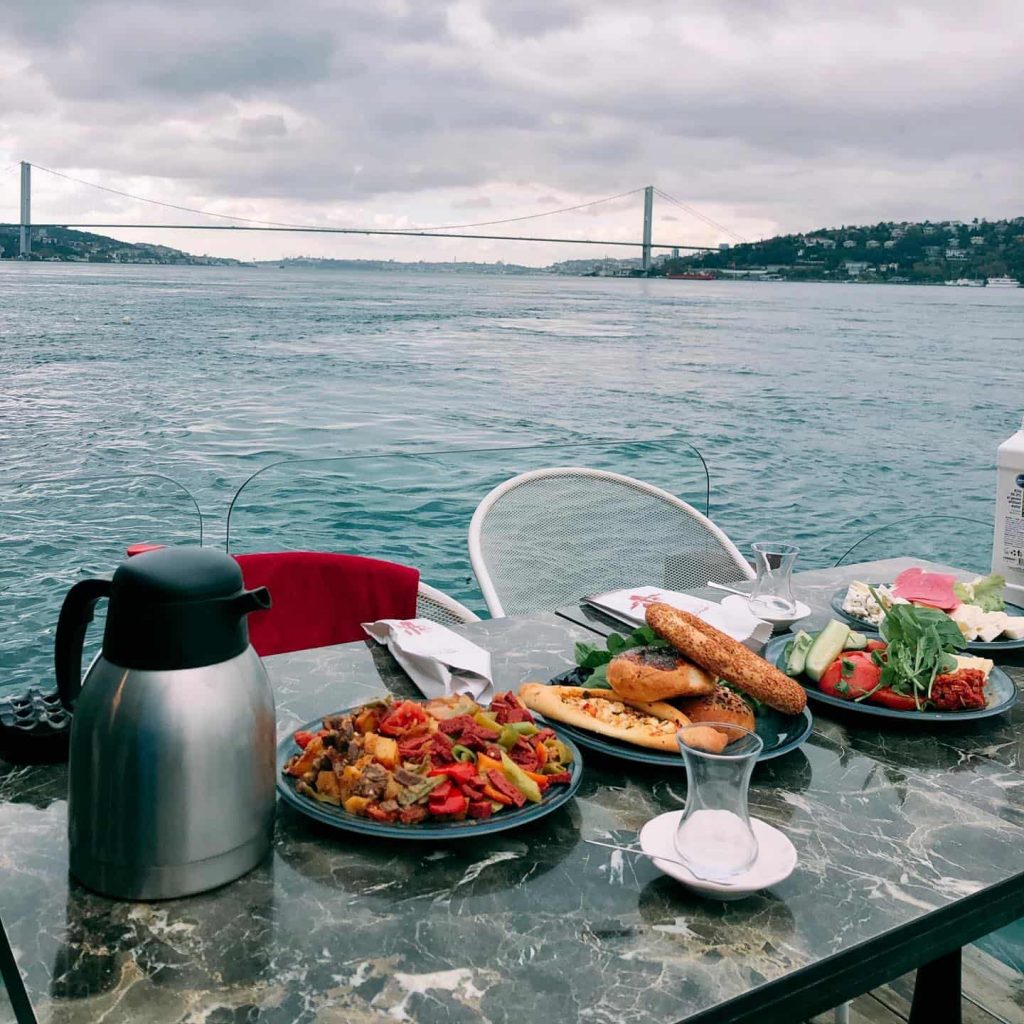 bosphorus tour with breakfast