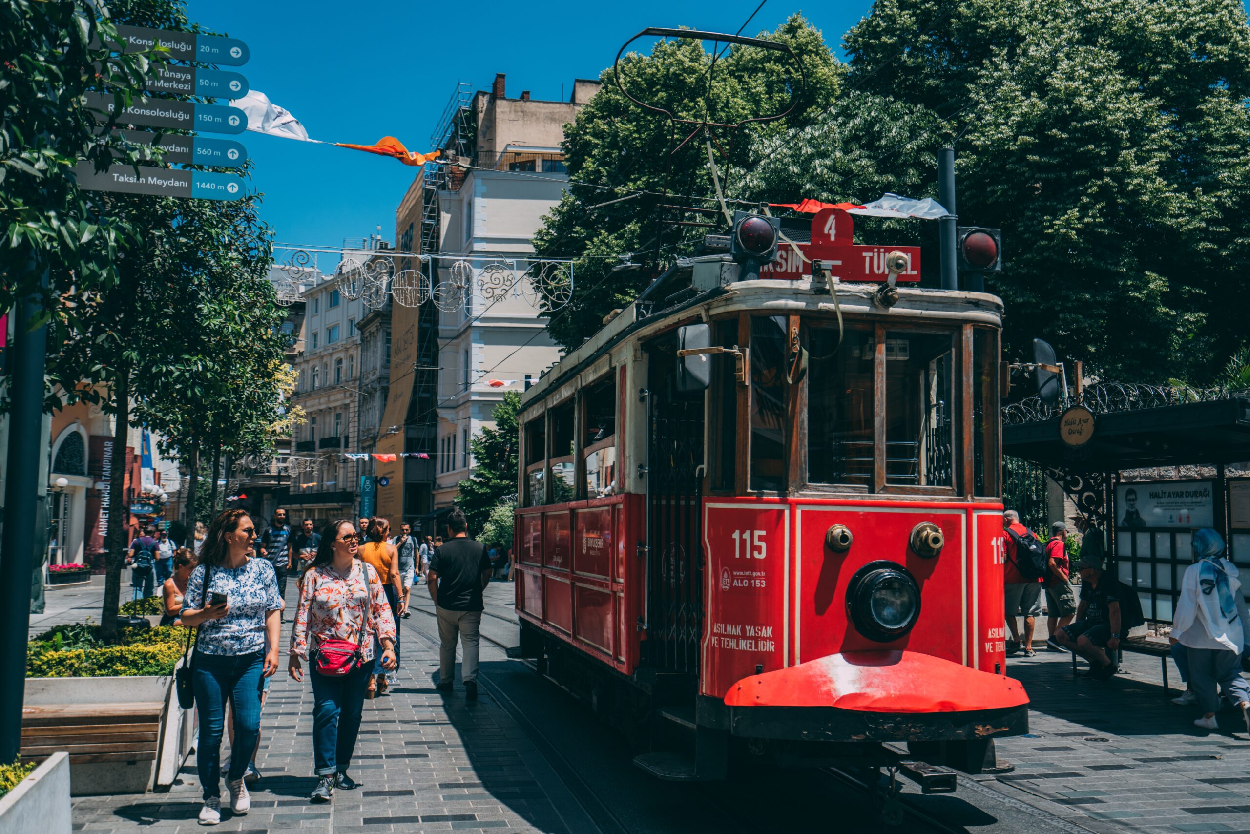 How to get around in Istanbul?