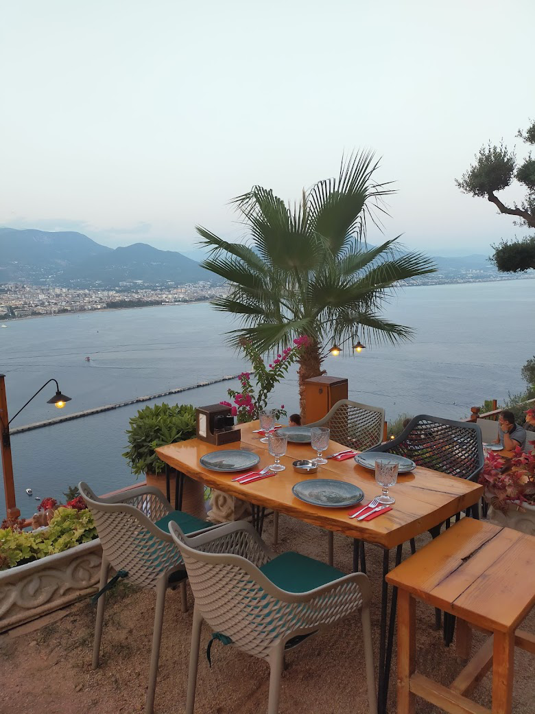 9 Best Restaurants With View in Alanya